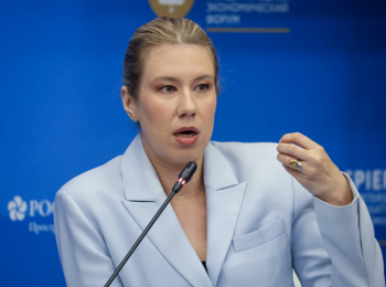 Нужно обязать авторов финансовых блогов публиковать данные об образовании, считают в РБК