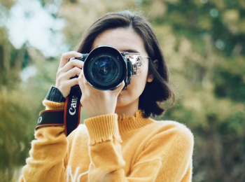 РИА Новости: Зарплаты фотографов в России за год выросли быстрее всего — почти в 1,6 раза