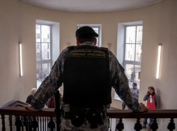 Писателя Дмитрия Быкова* приговорили к&nbsp;семи годам колонии&nbsp;&mdash; защита намерена обжаловать решение
