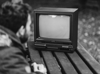 Телеканал &laquo;Санкт-Петербург&raquo; вырезал из&nbsp;эфира реплики о&nbsp;блокировке Telegram и&nbsp;росте цен