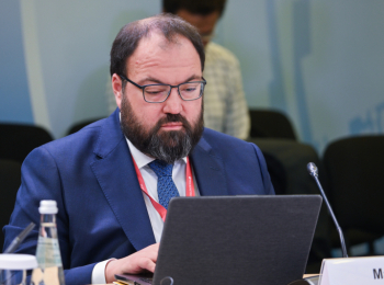 Максут Шадаев: новые требования Google к&nbsp;разработчикам могут усложнить установку российских приложений на&nbsp;Android